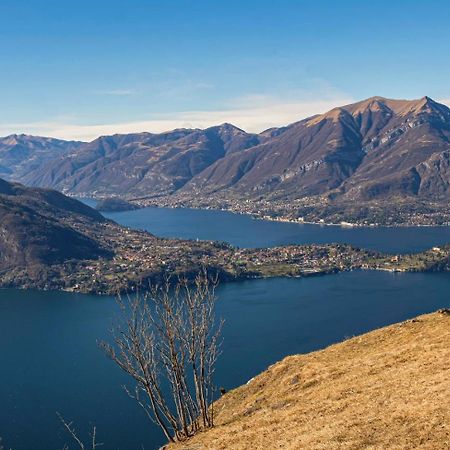 Casa In Riva Al Lago Varenna Bagian luar foto