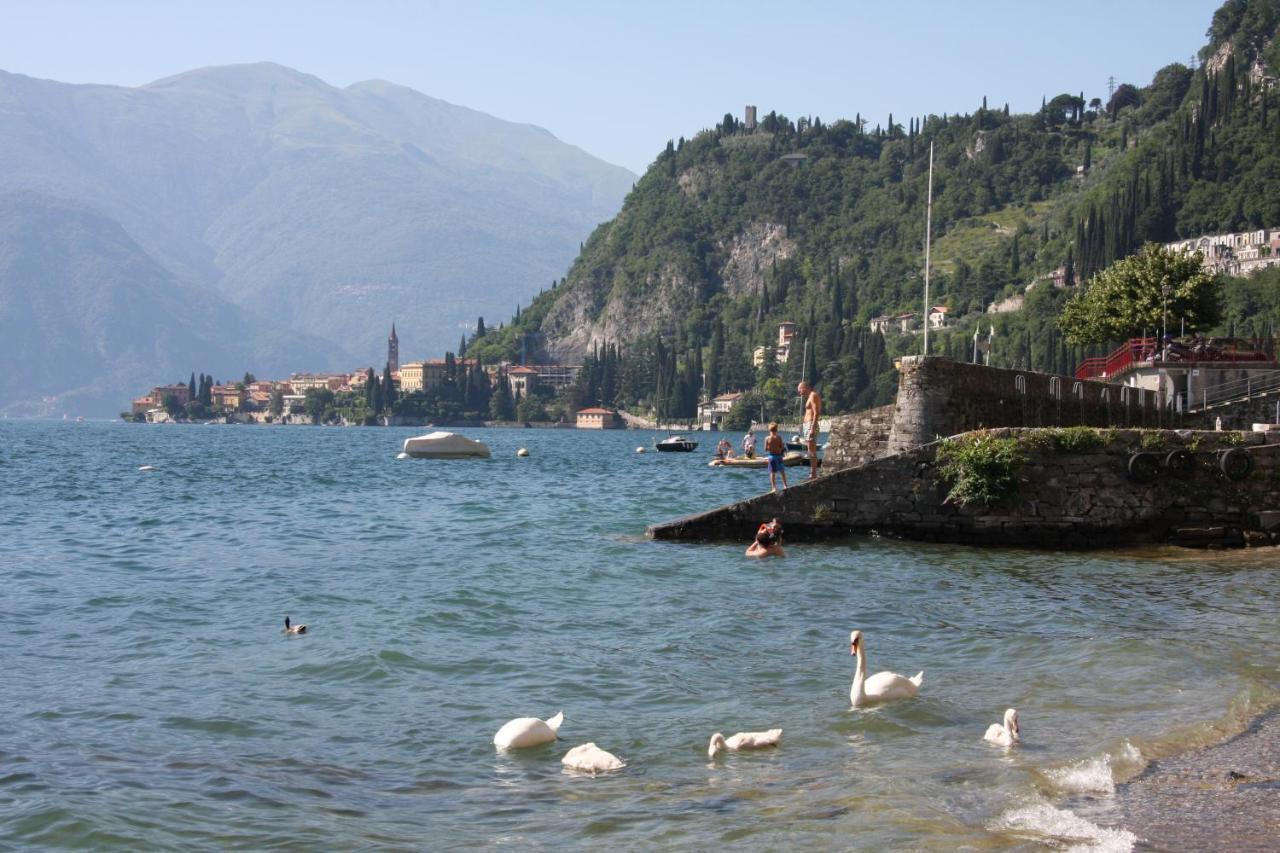 Casa In Riva Al Lago Varenna Bagian luar foto